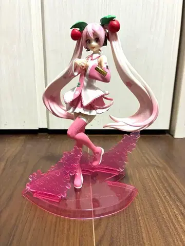 벚꽃 미쿠 피규어