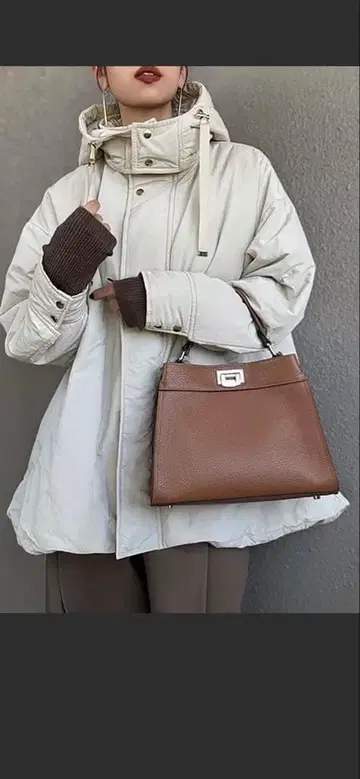 미사용 새상품 에마 테일러 다운 자켓