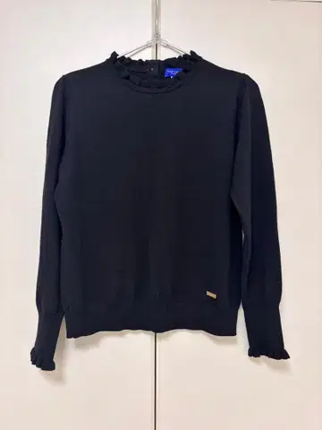 블루 레이블 크레스트브릿지 블랙 니트 38