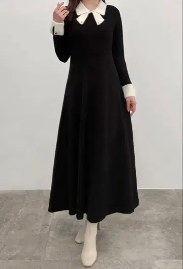 바이컬러 리본 니트 원피스 택 포함 CENEA