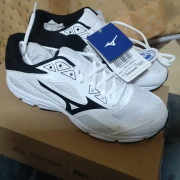 미즈노 트레디셔널 로드 12 스니커즈 23.0cm