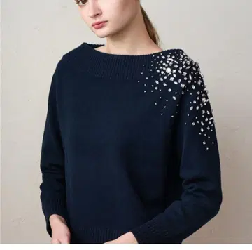 아나이 비쥬 장식 네이비 긴팔 니트 36