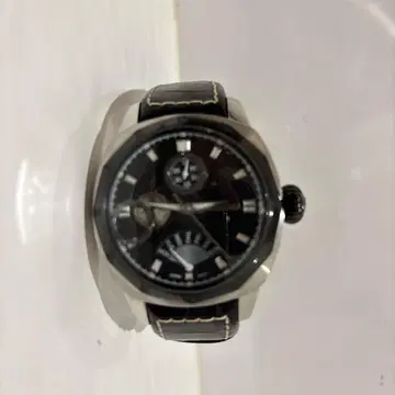 블랙 팔각형 케이스 시계 정크제품