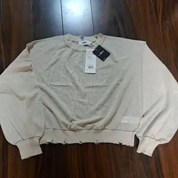 AZUL 베이지 긴팔 상의 M 사이즈