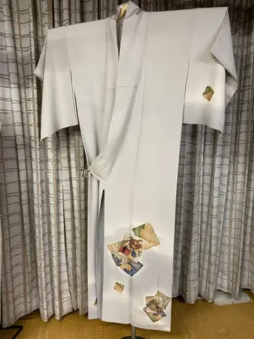 호몬기 화이트 베이스 회화풍 디자인 순수 실크