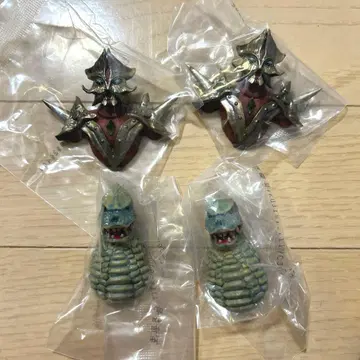 제일복권 울트라맨 괴수초대전 vol.2 F상 4종 세트