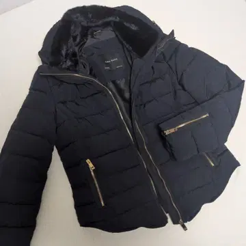 [ 새상품급 ] ZARA 자라 허리라인 다운 자켓 지퍼 블랙 2way