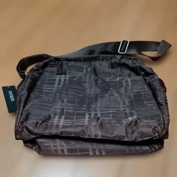 GUESS 나일론 숄더백