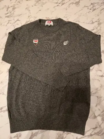 MASTER BUNNY EDITION 그레이 스웨터 사이즈 5