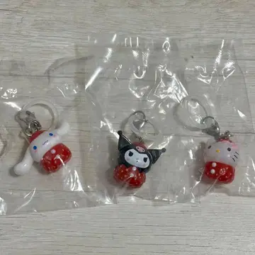 산리오 메지루시 액세서리 딸기