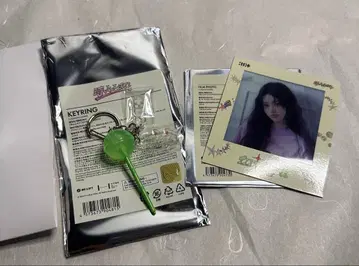 ILLIT 시간아 멈춰라 KEYRING 민주 키링, 필름 사진