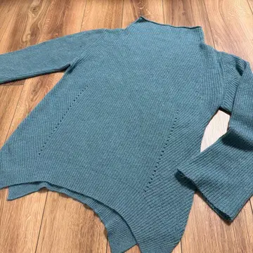 AMACA 포근한 블루 그레이 니트