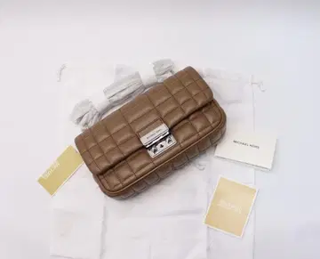 새상품 마이클코어스 TRIBECA 퀼팅 가죽 체인 숄더백