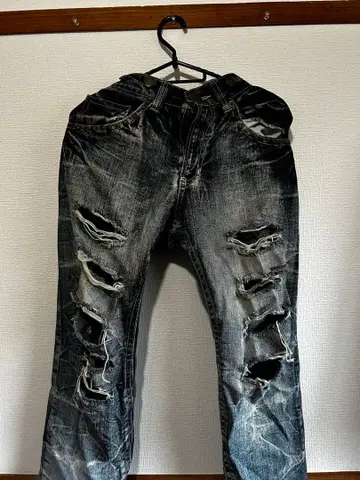 데미지 데님 팬츠 스터드 부착