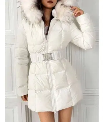 GYDA 화이트 롱다운