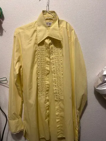 after six 프릴 달린 옐로우 컬러 긴팔 셔츠