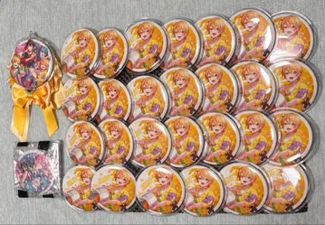 AMPTAK x COLORS 아키 캔뱃지