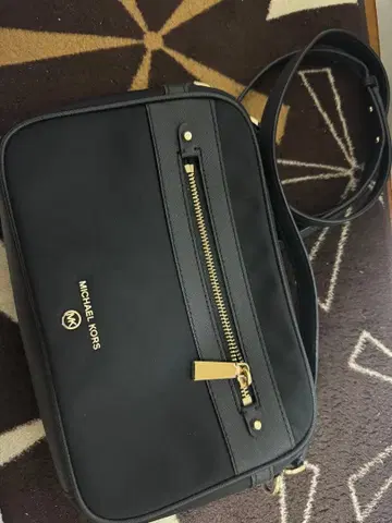 MICHAEL KORS 블랙 숄더백