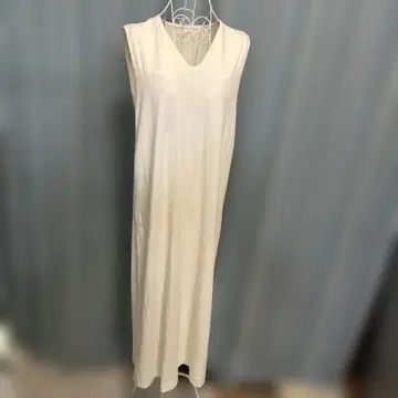 유니클로 브라탑 원피스 마메쿠로구치