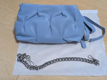 [미사용 새상품] 모코아즈 mocoa's 탁한 블루 숄더백