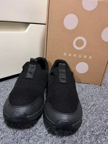 RAKUNA 블랙 스니커즈
