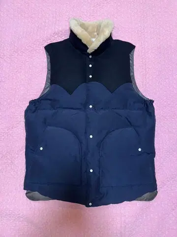 beauty&youth 다운 베스트 남성용 M