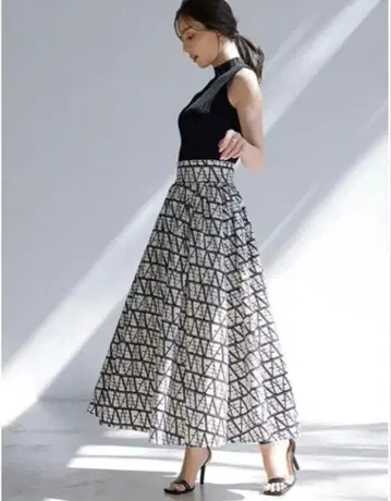 anuans 로고 스커트