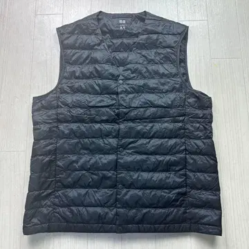유니클로 울트라 라이트 다운 컴팩트 베스트 L 블랙
