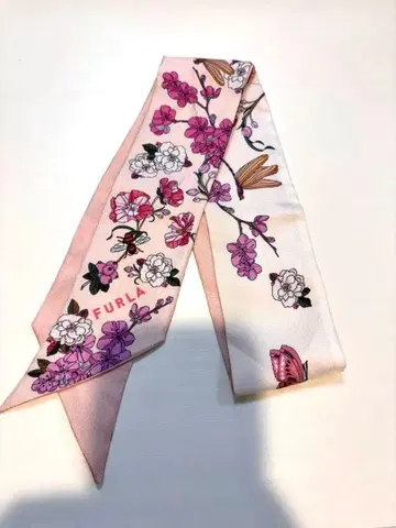 FURLA 꽃과 나비의 스카프 반두