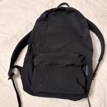 스탠다드 서플라이 데이팩 블랙 나일론 백팩