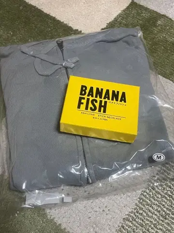 BANANA FISH 애쉬 린스 모델 후드티 & 스틱 목걸이