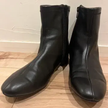 LEPSIM 블랙 지퍼 숏부츠 M