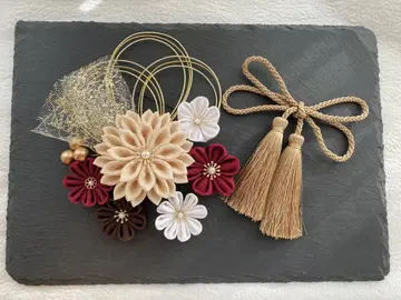 No.36 츠마미자이쿠 머리 장식 베이지 화이트 딥 레드 브라운