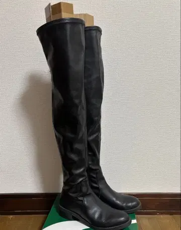 블랙 합성 피혁 니하이 부츠