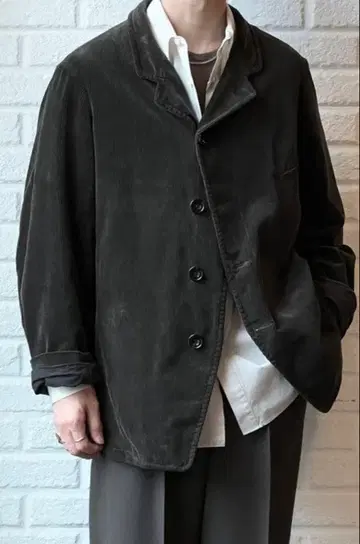 AUBERGE 오베르쥬 EUGENE