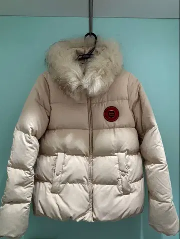 RODEO CROWNS 다운 크림색