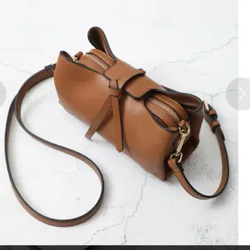 Ungrid 브라운 숄더 미니백 카멜