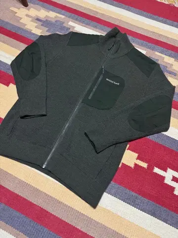 몽벨 지퍼 스웨터