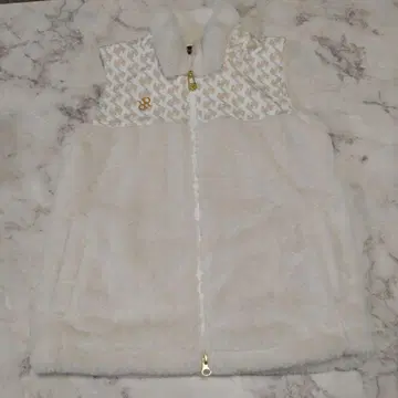 Resurrection 퍼 베스트 S 화이트