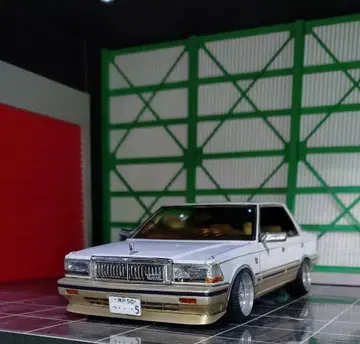 후지미 1/24 Y30 세드릭 후기 브로엄 VIP 완성품