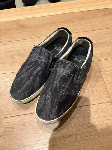 CRIMIR(클라이미) 로퍼 슬립온