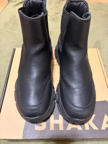 SHAKA 블랙 사이드 고어 부츠