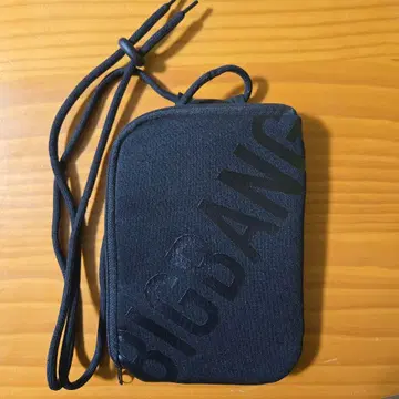 BIGBANG 블랙 파우치