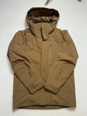 컨디션 최상 유니클로 하이브리드 다운 후드티 브라운 S