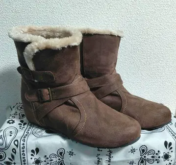 퍼 달린 숏부츠 브라운