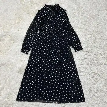 자라 플라워 무늬 롱 플레어 원피스 블랙