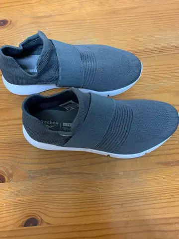 리복 컴포트 그레이 슬립온