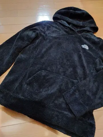 The North Face 블랙 플리스 후드티