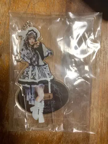 MADMEDiCiNE 구 마도메도 츠키미야 루치아 아크릴 스탠드