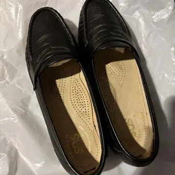 의사가 추천하는 SAS 블랙 로퍼